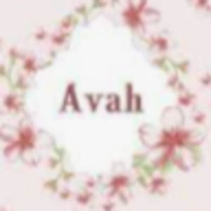 Meet your Posher, Avah